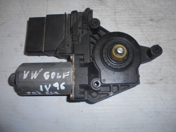Motor Elevador Vidro Trás Esquerdo Volkswagen Passat 1996 mev125